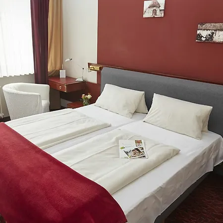 Flair Zur Eiche Hotel 3*
